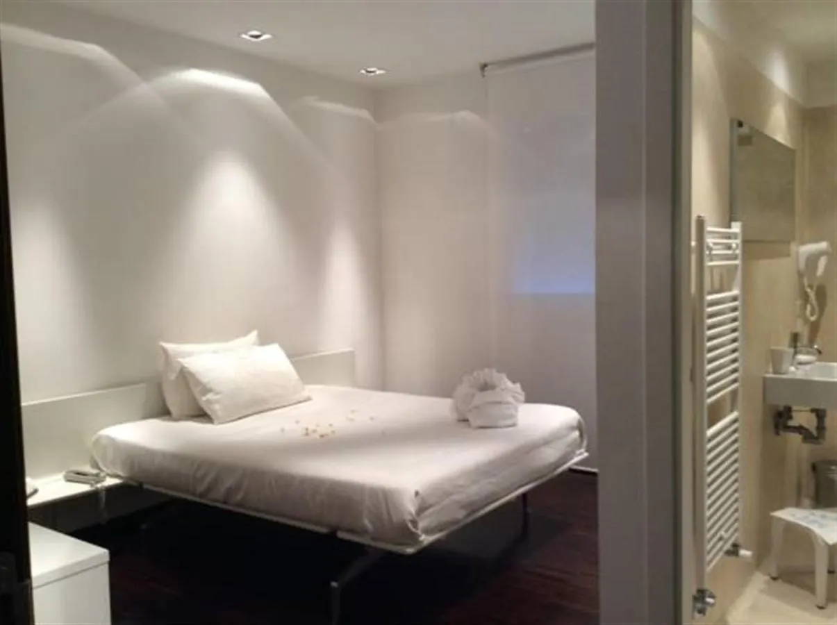 15.92 Hotel Cazzago  Italy