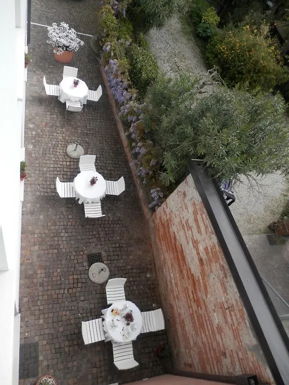 15.92 Hotel Cazzago  Italy