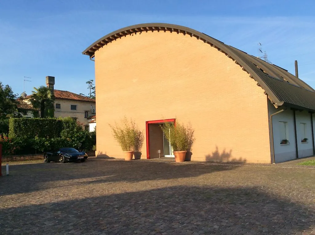 15.92 Hotel Cazzago