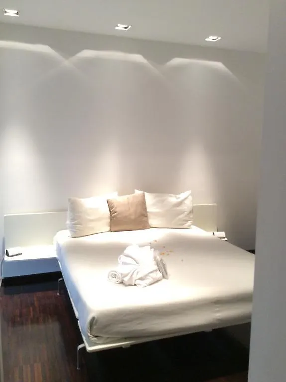 15.92 Hotel Cazzago  Cazzago (Pianiga)